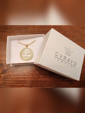 NIB Gold Tone Adjustable Tree of Life Necklace